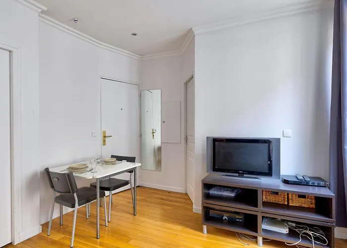 Bluestay 176 - Superbe Appartement A Paris